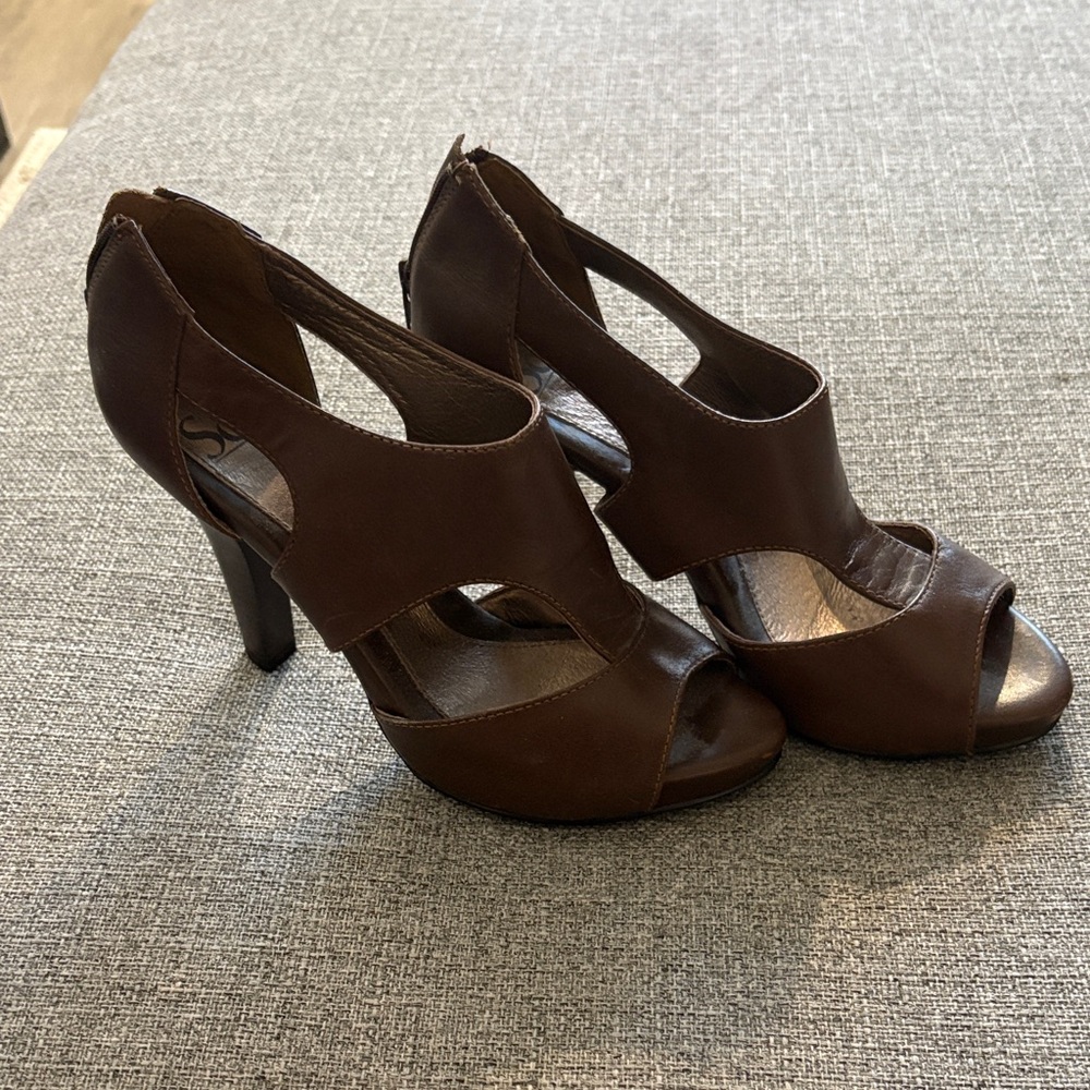 Söfft Brown Leather Cutout Peep-Toe Heels - Picture 2 of 4